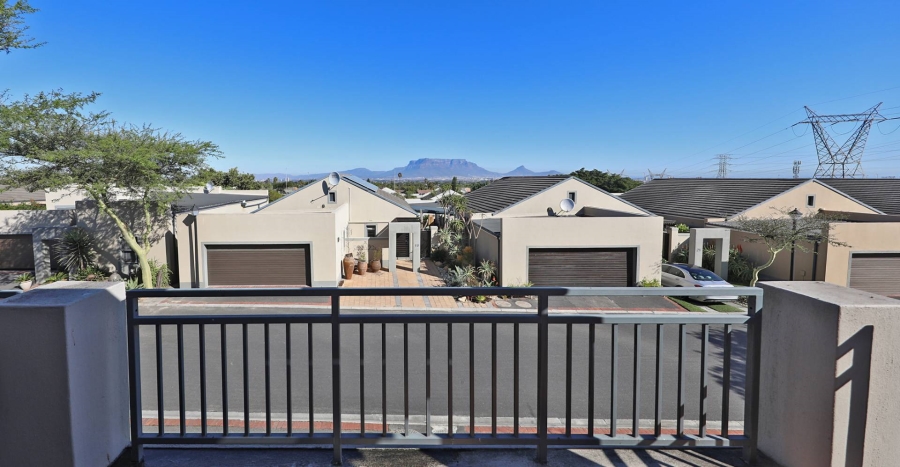 3 Bedroom Property for Sale in Plattekloof Western Cape